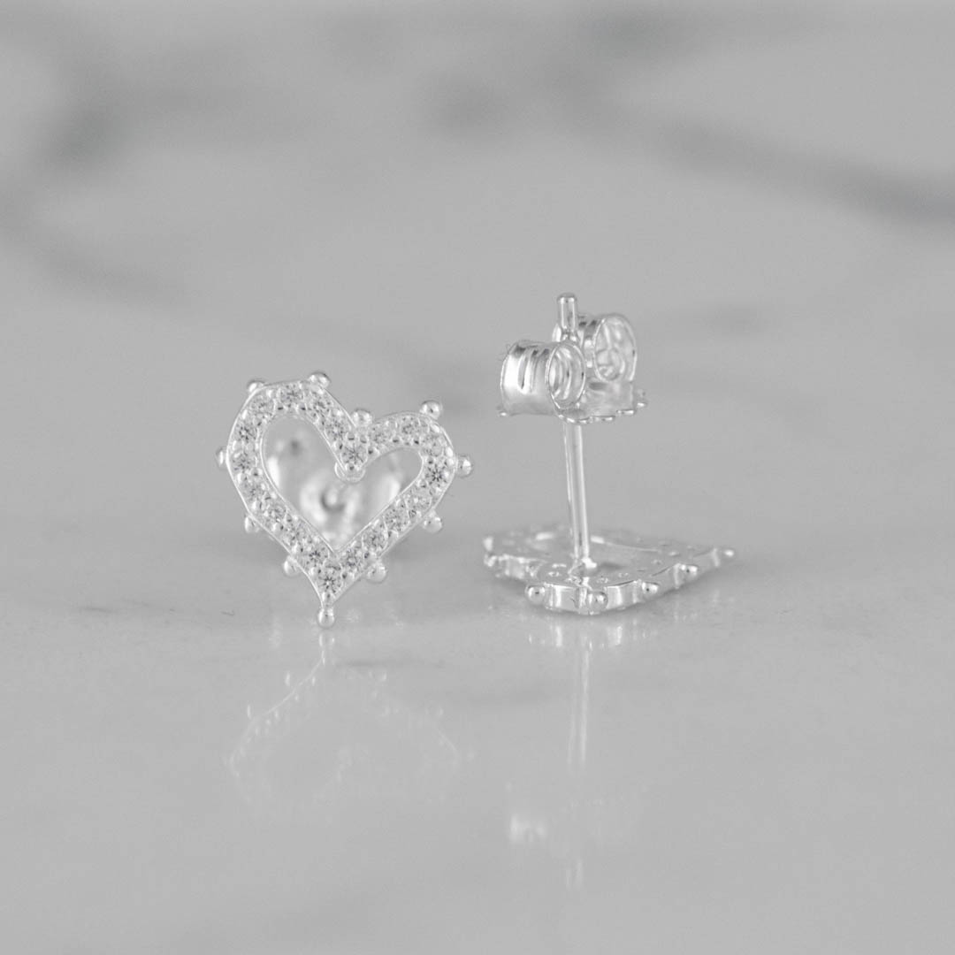 TOPO CORAZON CIRCONES PUNTAS