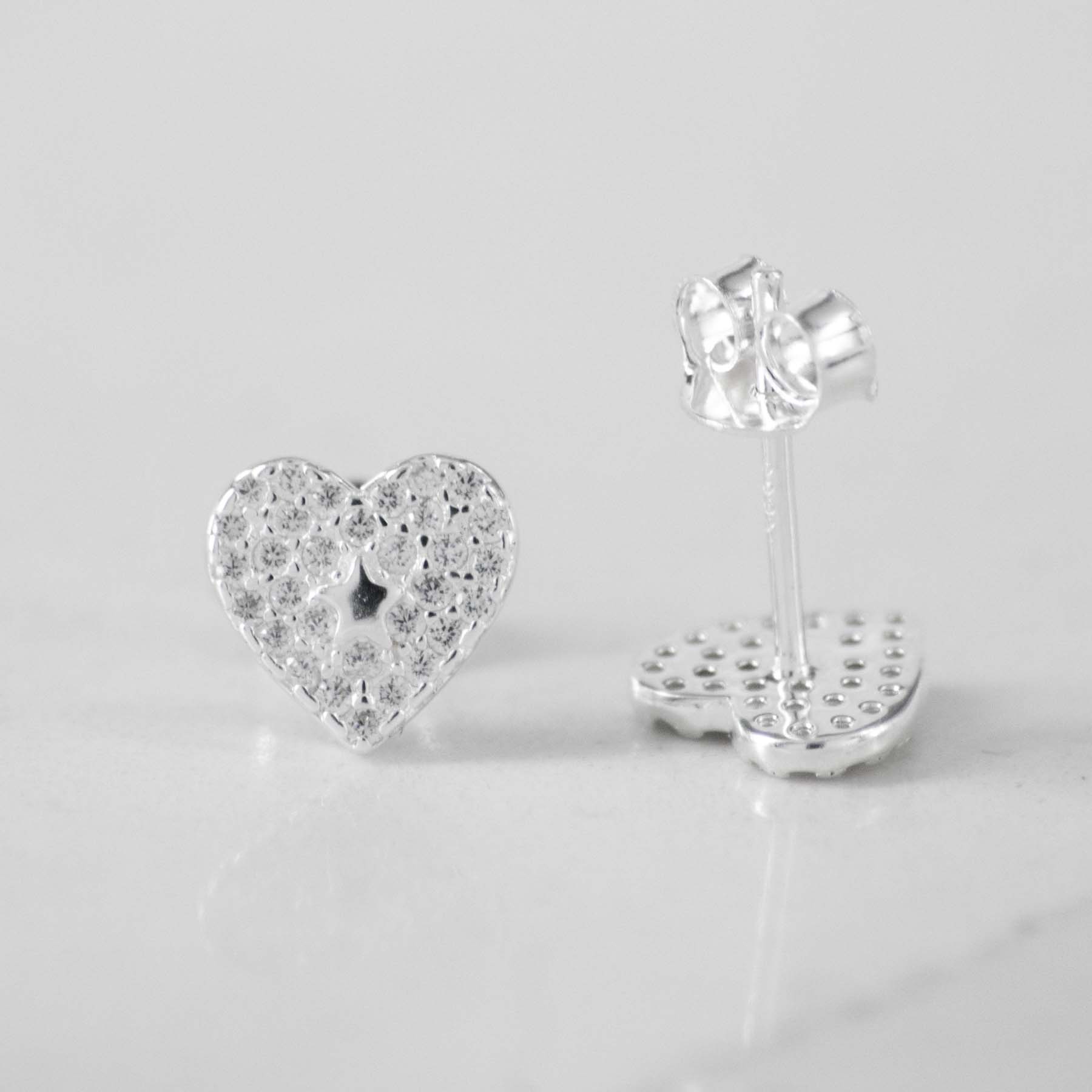 TOPO CORAZON CIRCONES ESTRELLA EN EL MEDIO